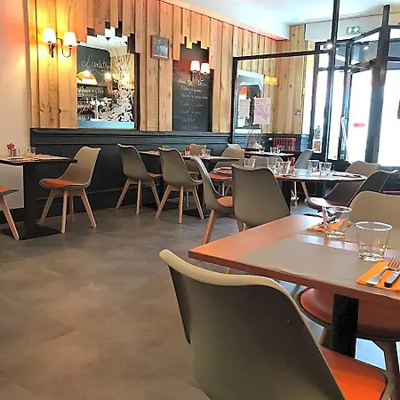 Hotel Hotel Le Relais De Vendee 2*
