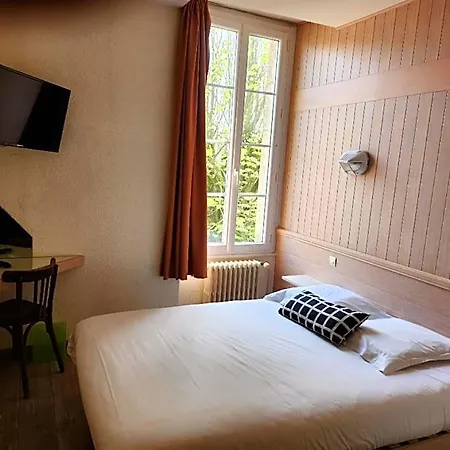 Hotel Hotel Le Relais De Vendee 2*